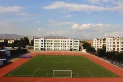 宁洱县职业高级中学-足球场