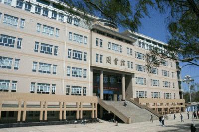 宁波第二技师学院图书馆