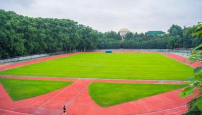 杭州高级技工学校足球场