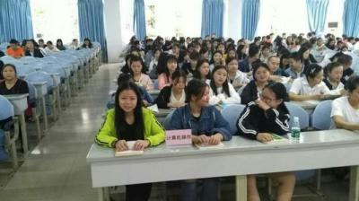 遂宁机电职业技术学校教室