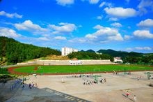 开阳县第一中学2020年学费、收费多少