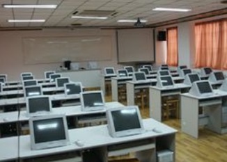 无锡第一中学计算机教室