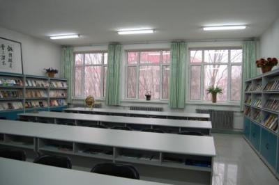 水富云天化中学阅览室