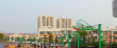 四川省蓬溪中学篮球场